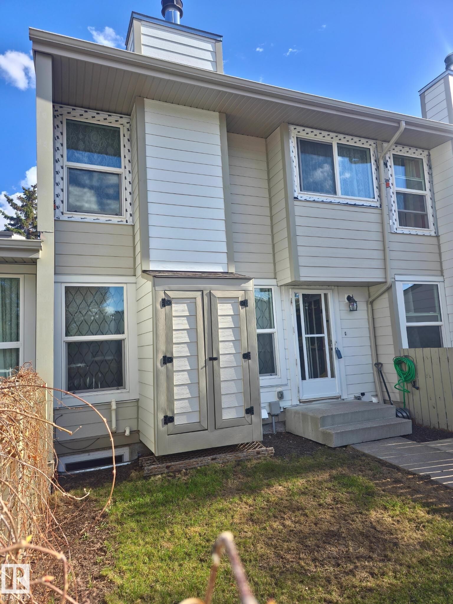 Property Photo:  1128 Knottwood Road NW  AB T6K 2J8 
