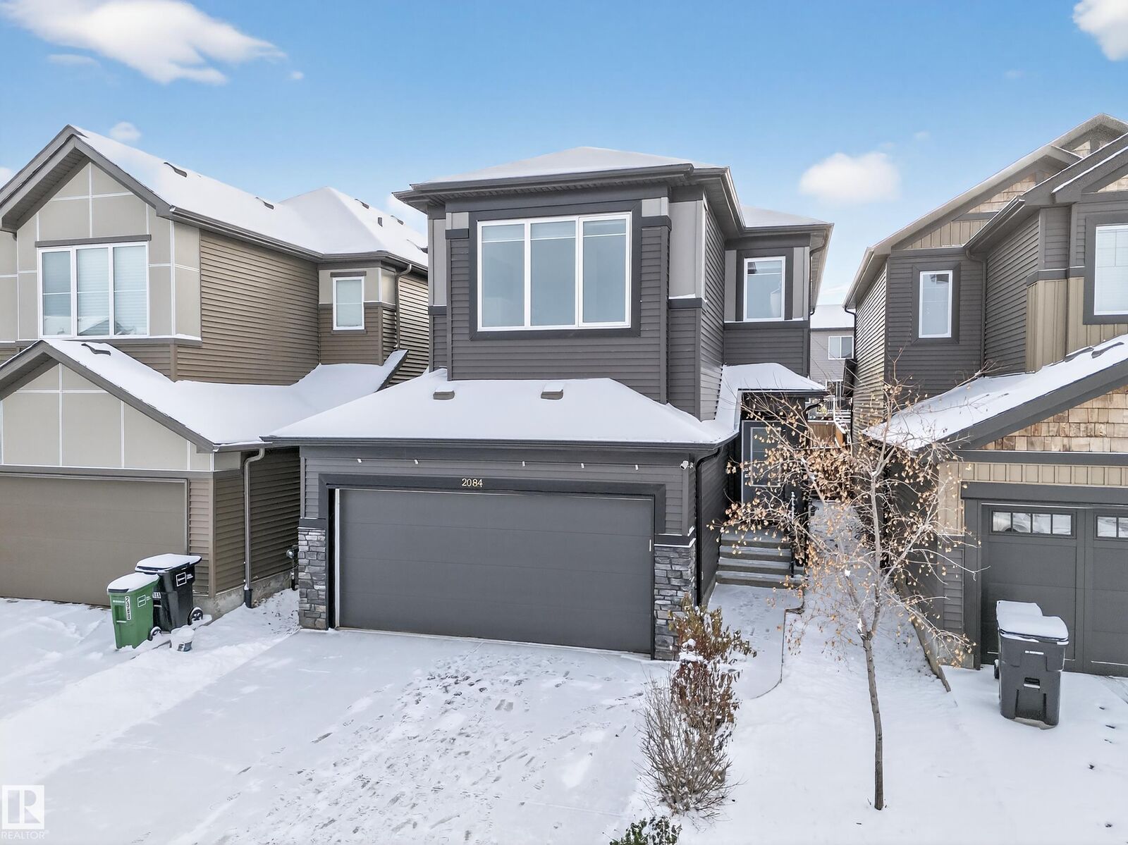 Photo de la propriété:  2084 Graydon Hill SW  AB T6W 4C7 