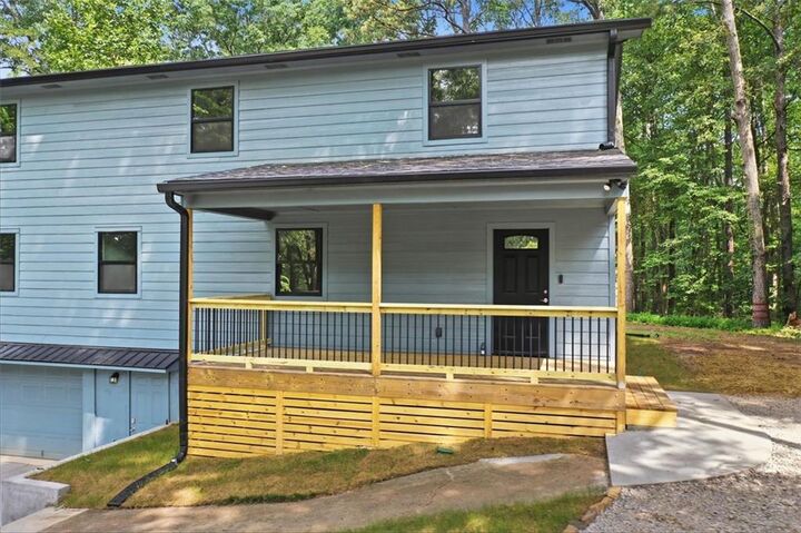 Property Photo: 4522 Bartow Carver Road SE GA 30102