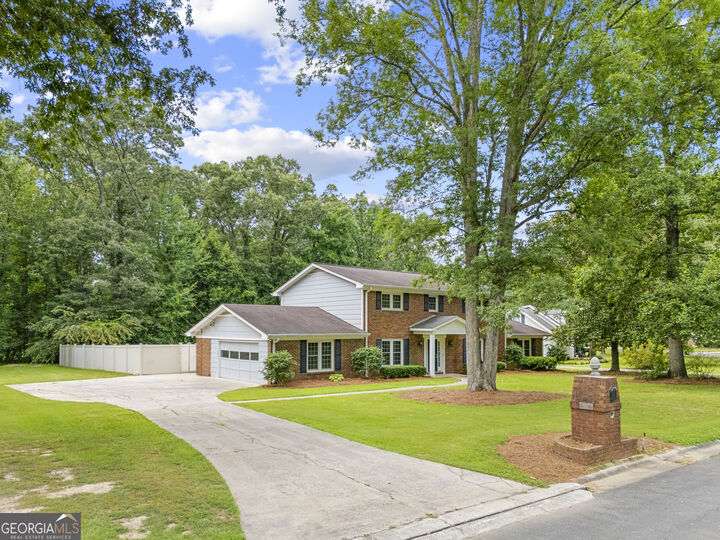 Property Photo:  117 Treeside Drive NW  GA 30165 