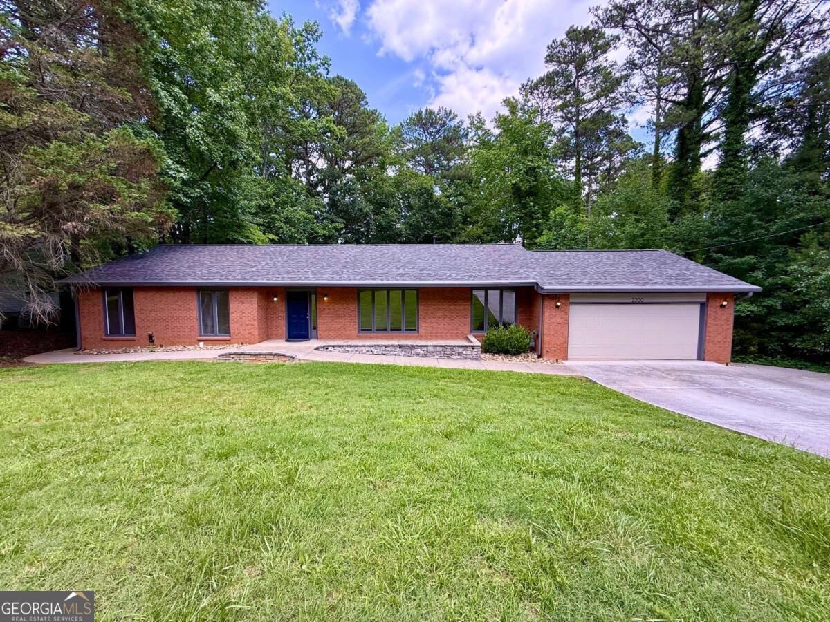 Property Photo: 2200 Carey Place GA 30066