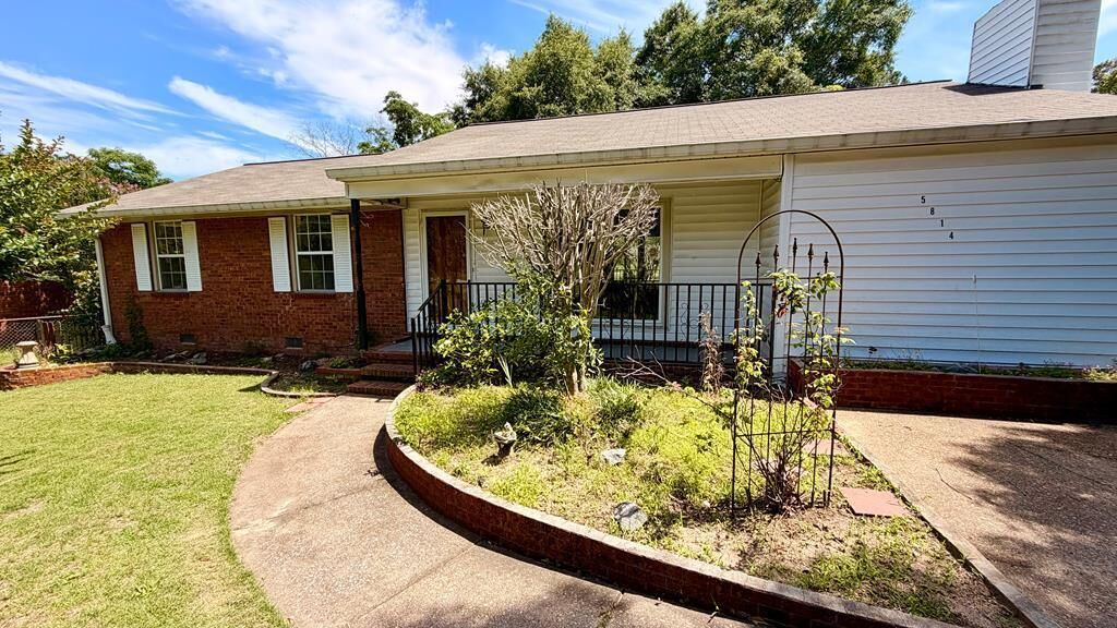 Property Photo: 5814 Valleybrook Road GA 31907