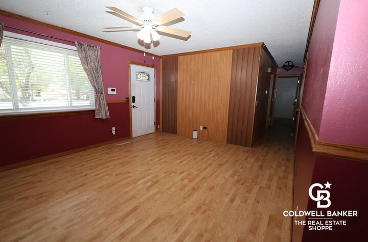 Property Photo: 2509 N C Street KS 67846