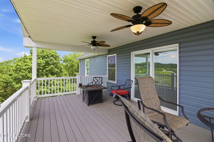 Property Photo:  2055 Scott St  TN 37876 
