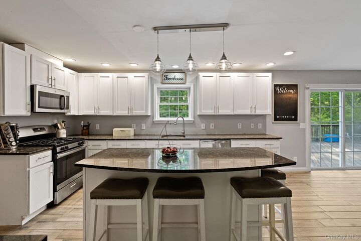 Property Photo:  181 Penaluna Road  NY 10950 