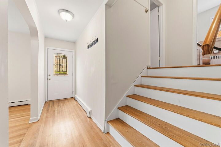 Property Photo:  342 Roberts Avenue  NY 10703 