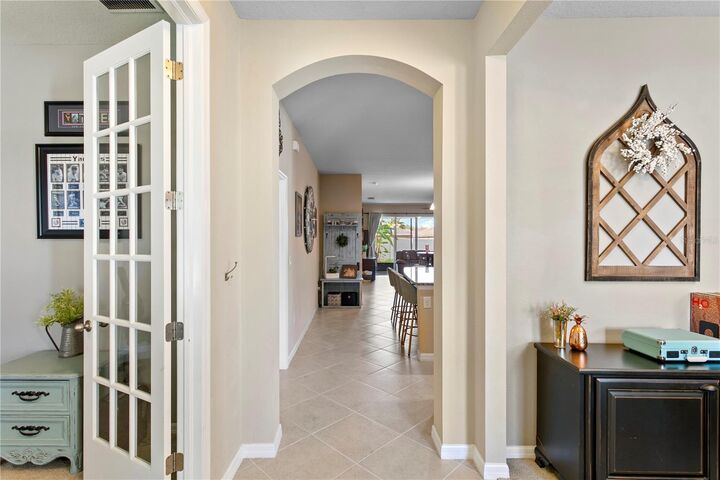 Property Photo:  11412 Lake Lucaya Drive  FL 33579 