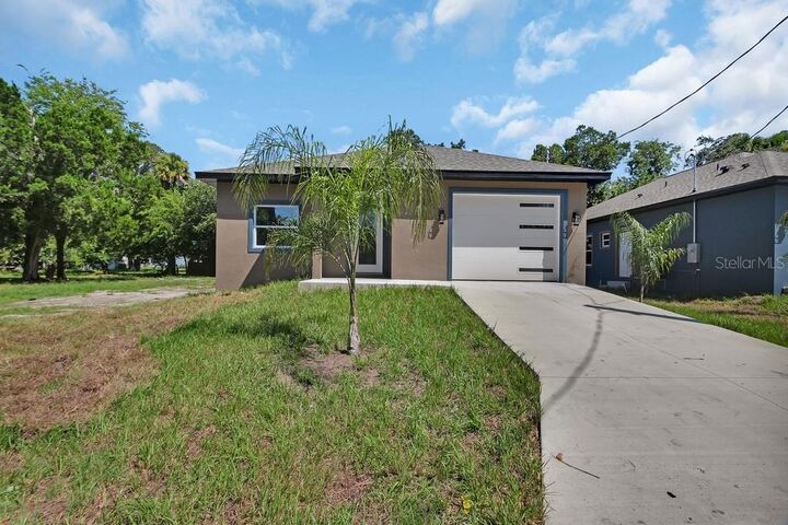 Property Photo:  558 Wallace Street  FL 32114 