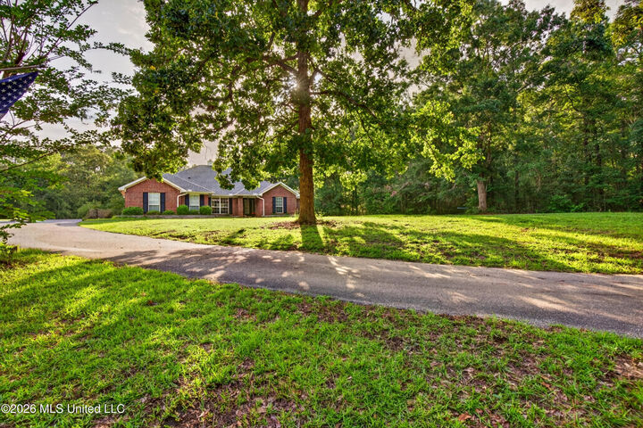Property Photo:  20201 N Hills Lane  MS 39565 
