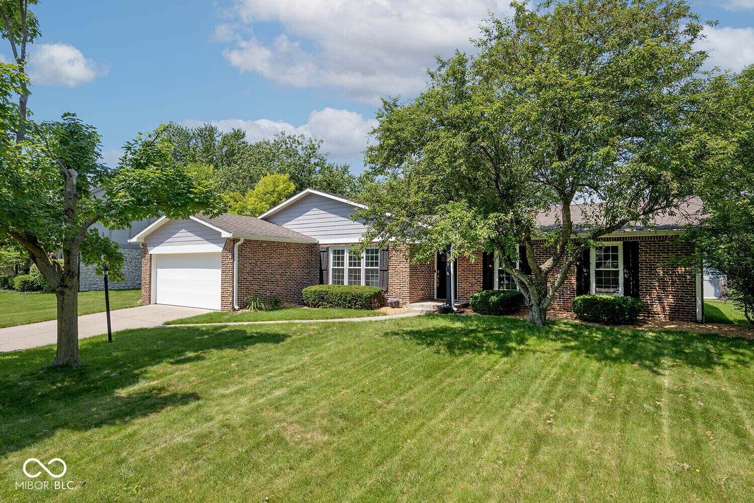 Property Photo:  109 Willowood Lane  IN 46038 