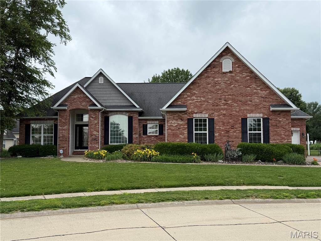 Property Photo: 1011 Mandy Lane IL 62265