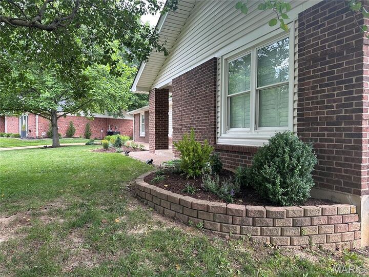 Property Photo:  8 Sunnybrae Court  MO 63011 