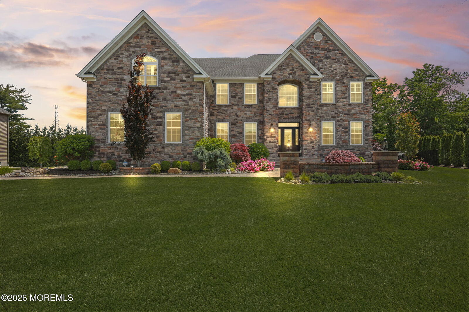 Property Photo:  9 Gatarz Court  NJ 08816 