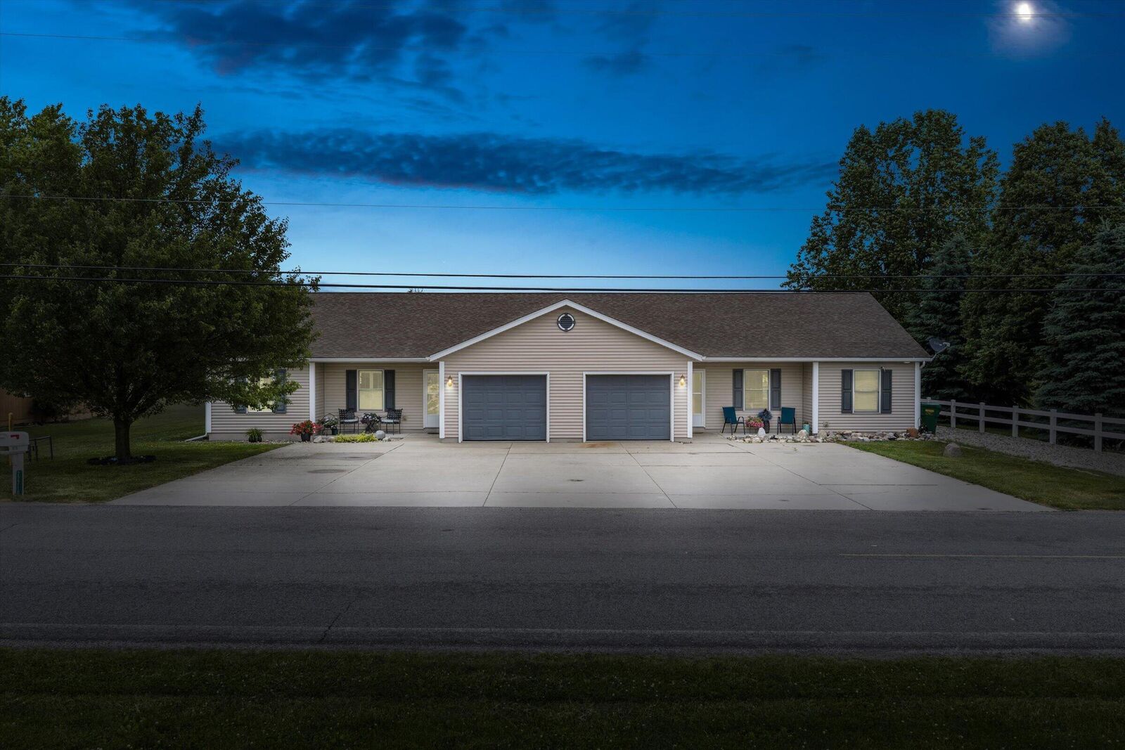 Property Photo:  22710 Diamond Cove Street  MI 49031 