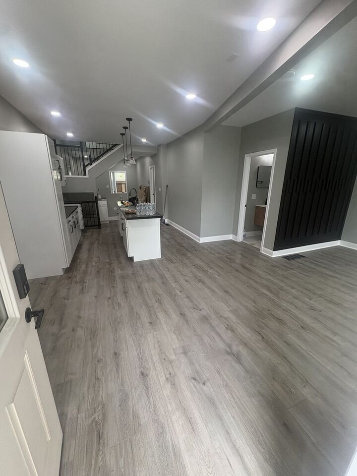Property Photo: 7832 S Vernon Avenue IL 60619