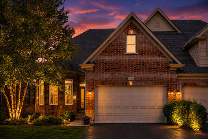 Property Photo:  1636 Castle Lawn Court  IL 60565 