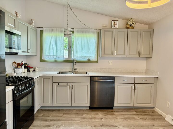 Property Photo: 308 E South Street IL 61326