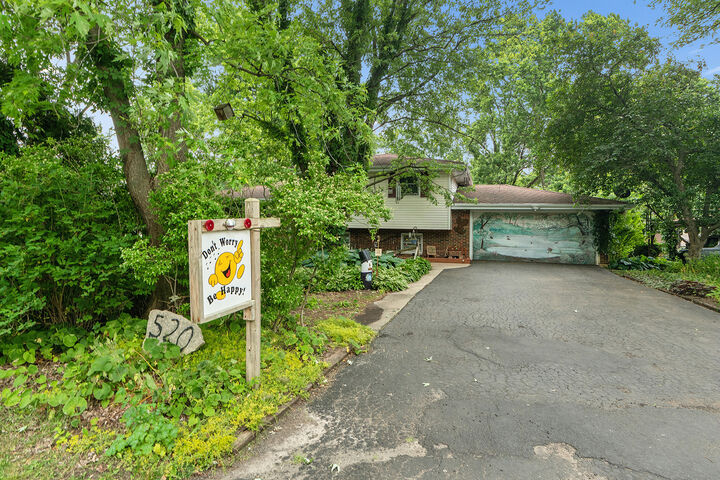 Property Photo: 520 E Joliet Highway IL 60451