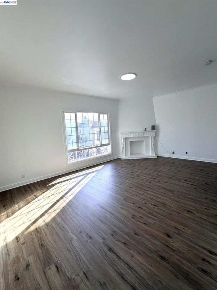 Property Photo:  115 Navajo Ave  CA 94112 