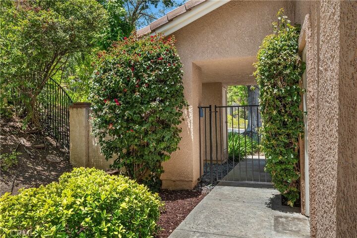Property Photo: 5614 Roundtree Place CA 91362