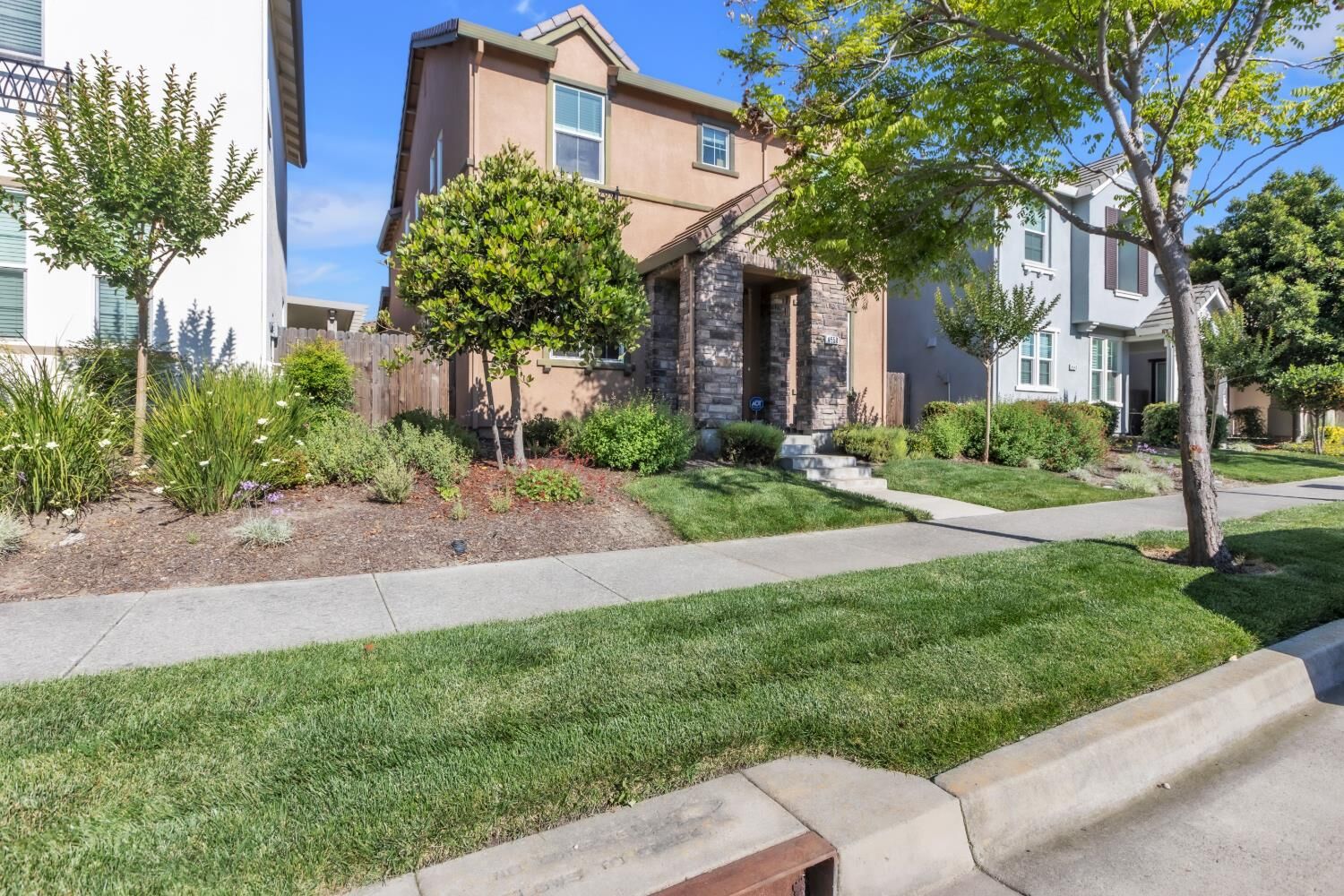 Property Photo: 4550 Golden Cedar Street CA 95834