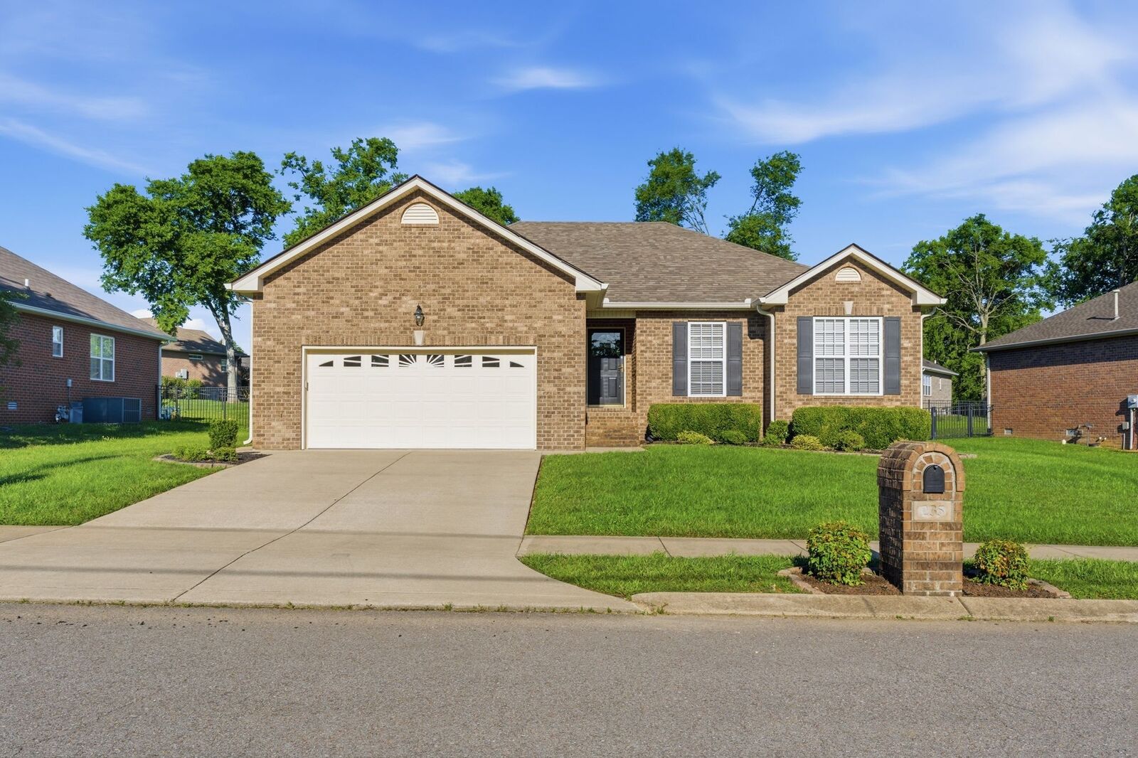 Property Photo: 235 Osprey Dr TN 37066