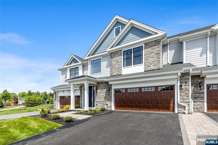 Property Photo:  3 Woodmont Circle  NJ 07675 