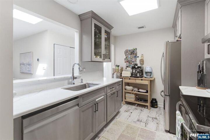 Property Photo: 28 Garden Place 163 NJ 07020