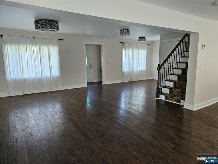 Property Photo:  131 Island Avenue  NJ 07424 