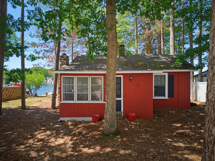Property Photo:  34 Gillis Terrace  NH 03079 
