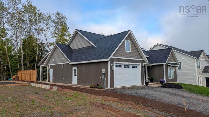 Property Photo: 127 Stirling Avenue NS B4P 2N3