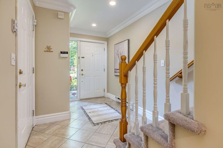 Property Photo: 5 Arthur Lismer Court NS B4A 4B4