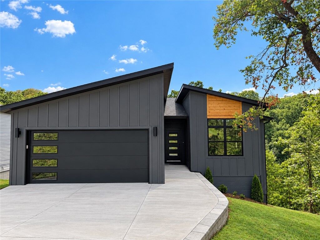 Property Photo:  7 Fields Circle  AR 72715 