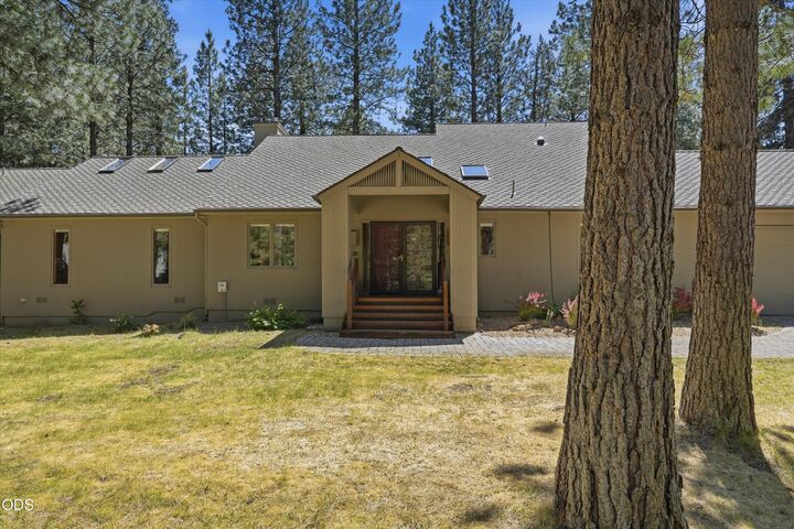 Property Photo: 13439 Galium OR 97759