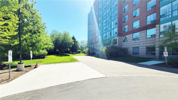 Property Photo:  55 Blue Springs Drive 302  ON N2J 4T3 