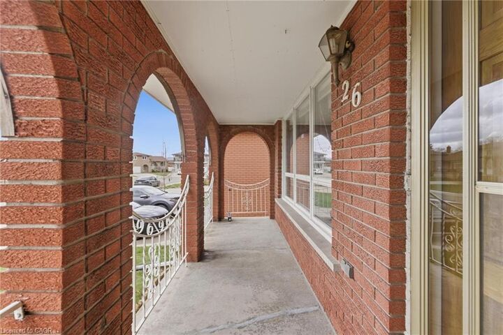 Property Photo:  26 Adorn Court  ON L8E 3N2 