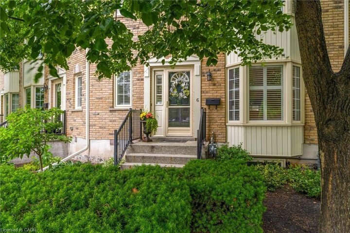 Property Photo:  2110 New Street 6  ON L7R 1H8 