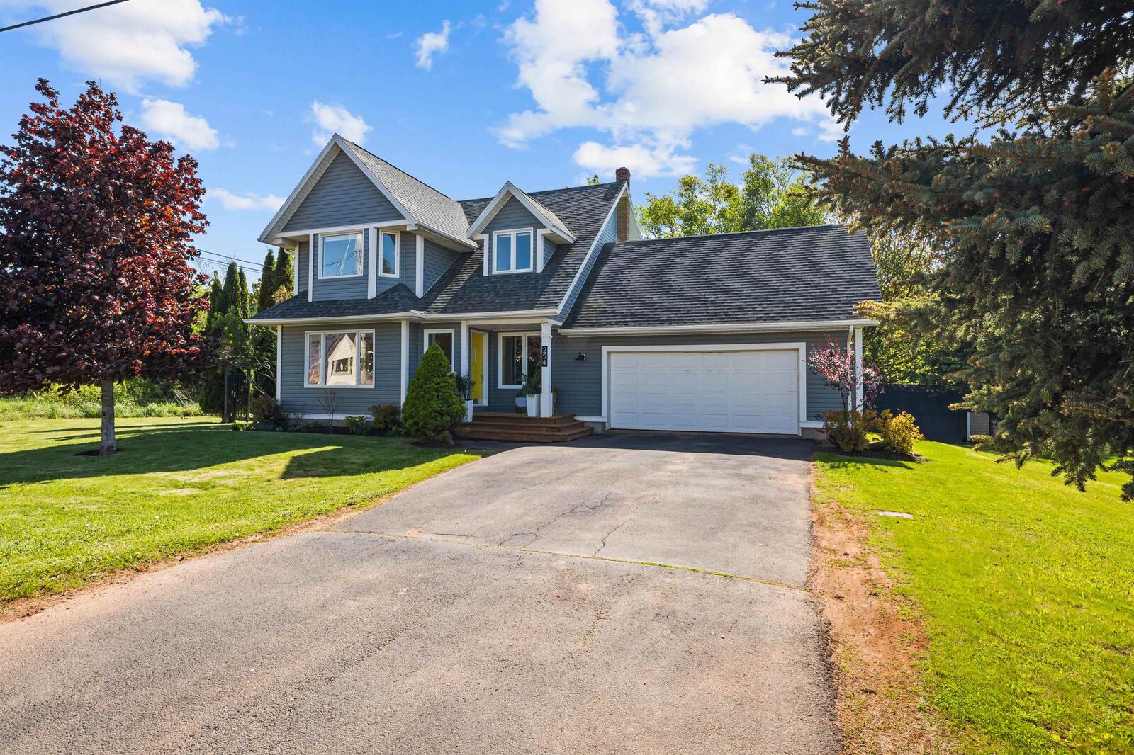 Property Photo:  254 Colin Avenue  PE C1N 5W5 
