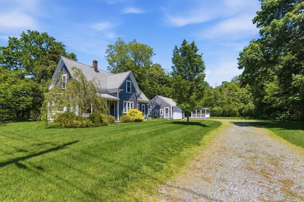 Property Photo:  18 Nobscussett Road  MA 02638 