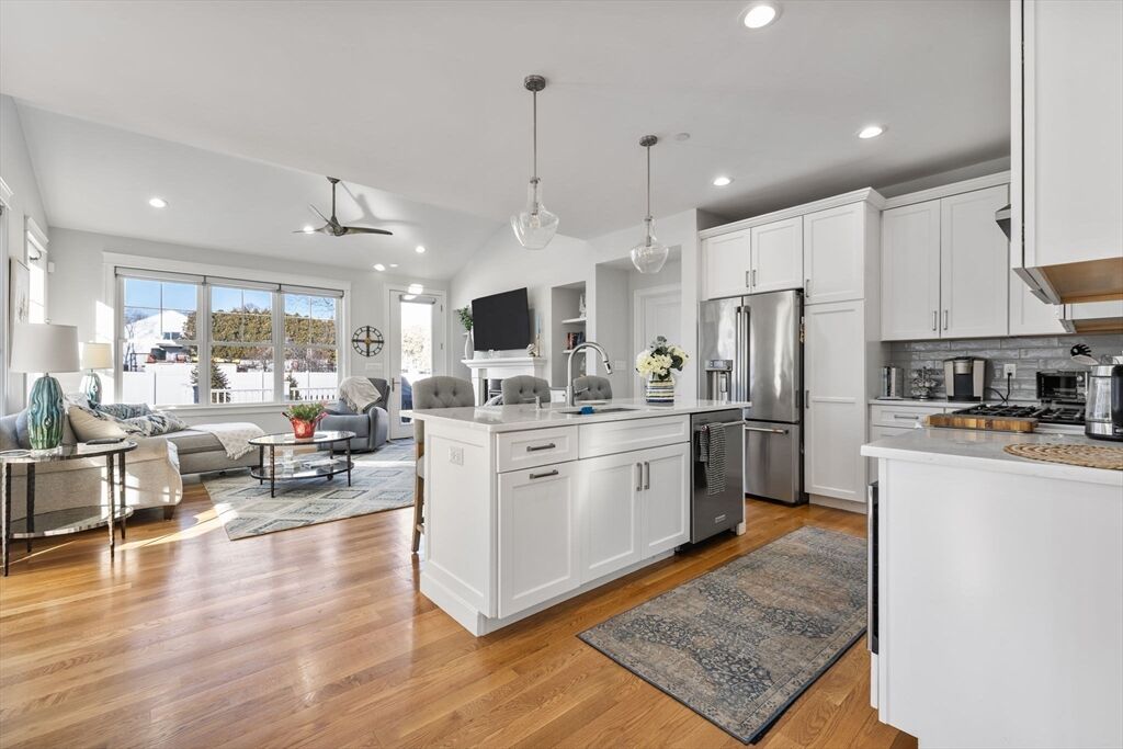 Property Photo:  15 Rowell Ln 15  MA 01949 