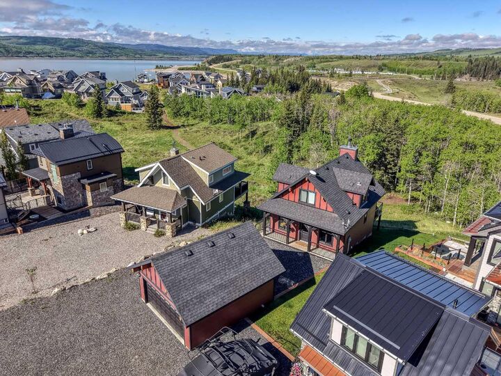 Property Photo:  247 Cottageclub Crescent  AB T4C 1B1 