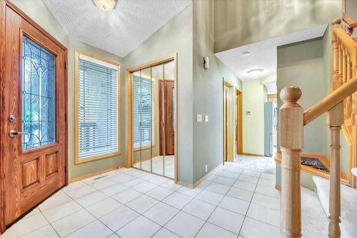Property Photo:  231 Mt Victoria Place SE  AB T2Z 1P4 