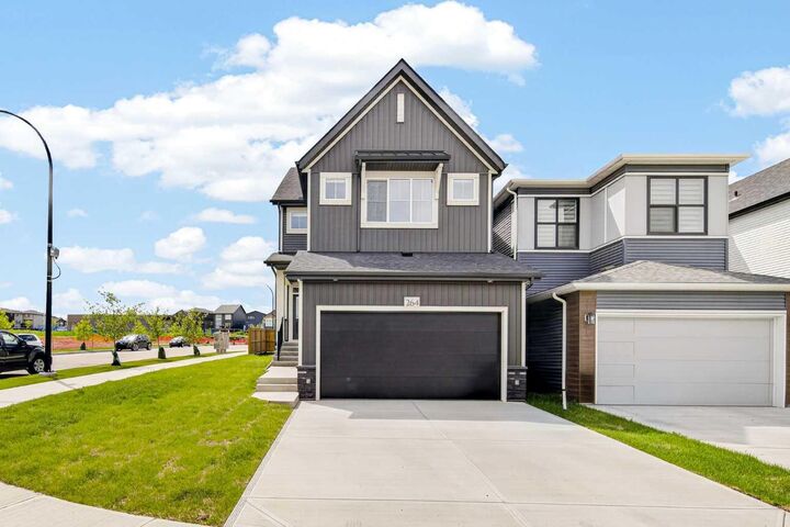 Property Photo:  264 Edith Place NW  AB T3R 2E1 