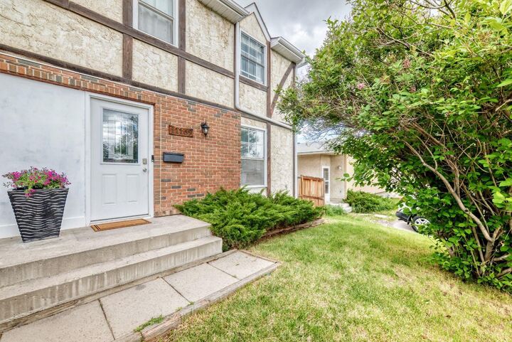 Property Photo:  11169 Sacramento Drive SW  AB T2W 0J6 