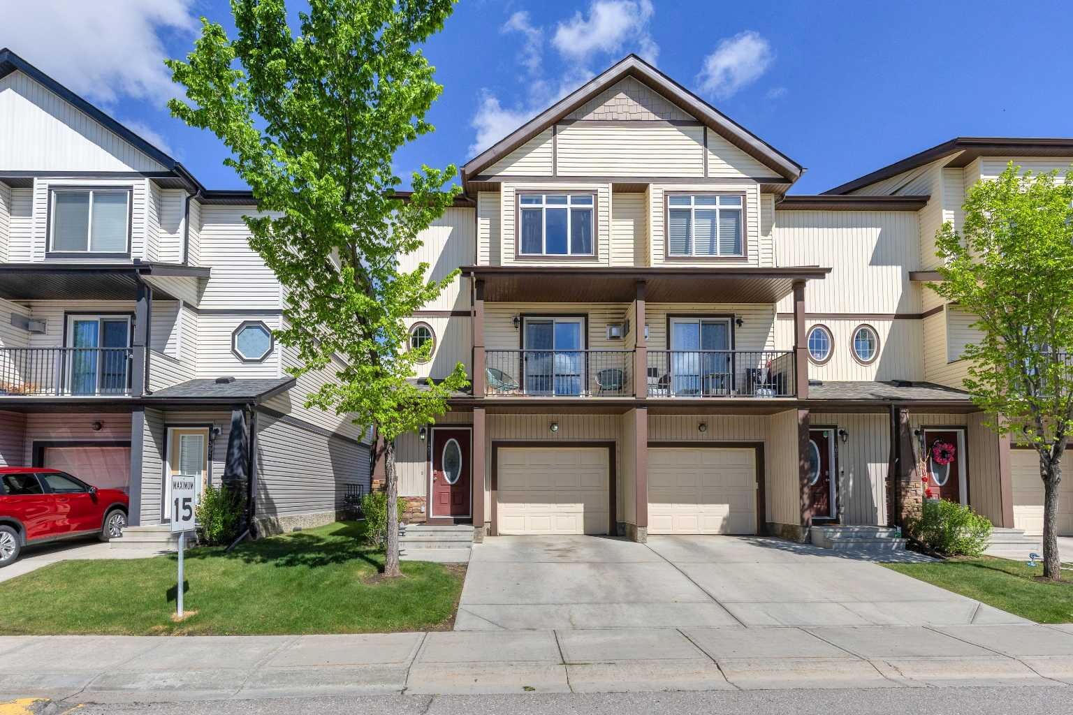 Property Photo: 401 Copperpond Landing SE AB T2G 1Z6