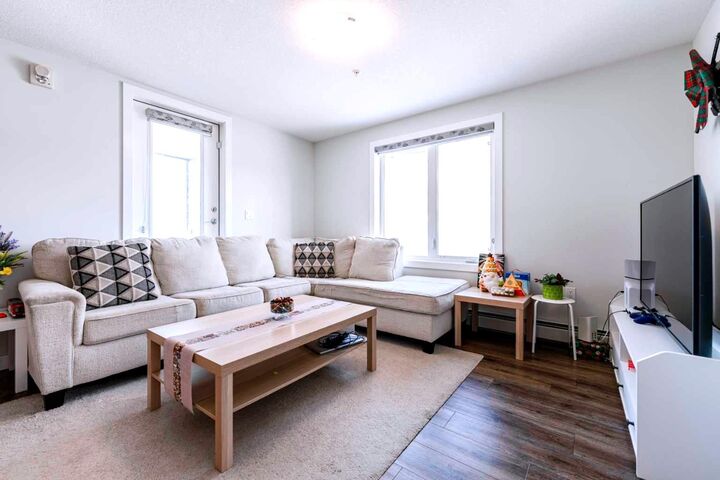 Property Photo: 6118 80 Avenue NE 3217 AB T3J 0S6