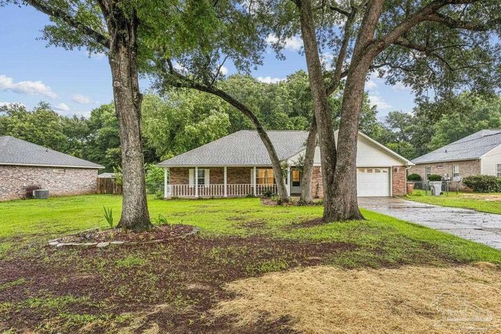 Property Photo:  5336 Jeremy Dr  FL 32570 