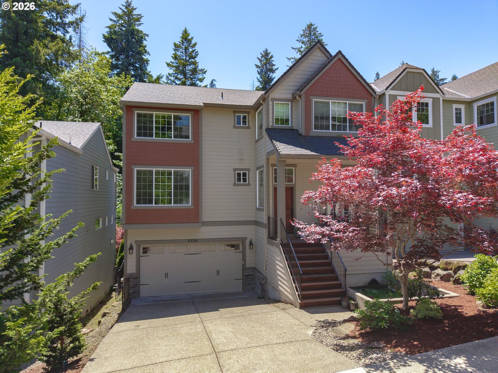 Property Photo:  3526 SW Arnold St  OR 97219 