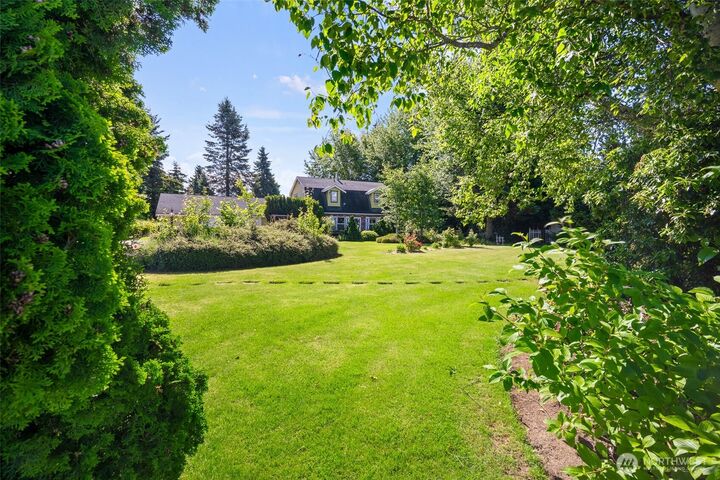Property Photo:  5458  Northwest Drive  WA 98226 