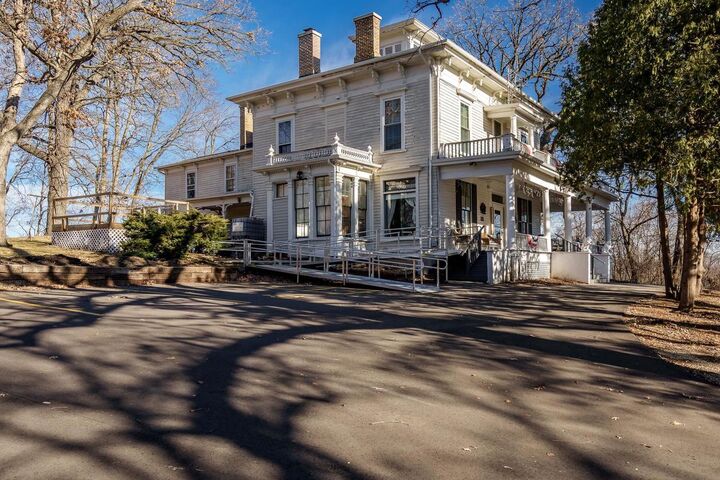 Property Photo: 2200 W Memorial Drive WI 53548